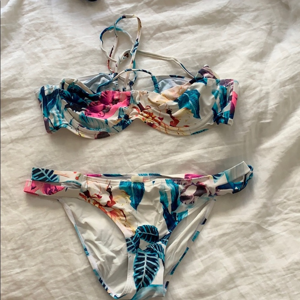 6 Shore Road Bikini
